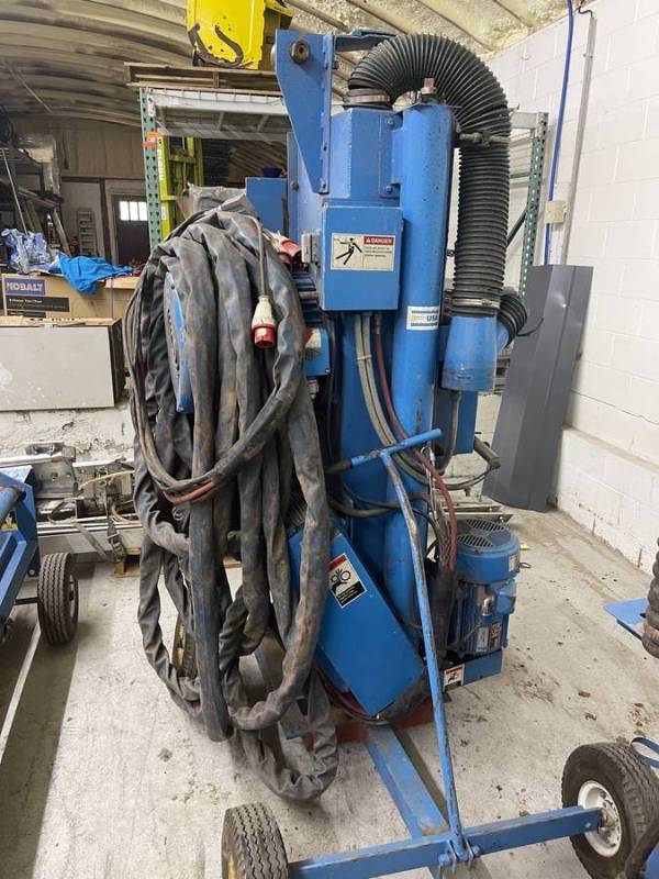 lot 3 image: Envirobrator Vertical Blast  Sand Blasting Cleaning System