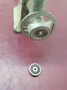 lot 8 image: Hobart Table Top Meat Grinder 4612 Tested 115v 1 Phase