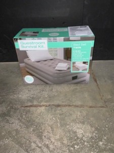Guestroom Survival Kit Twin 18 in. Taupe Bedding and Air Mattress Set. See Pictures
