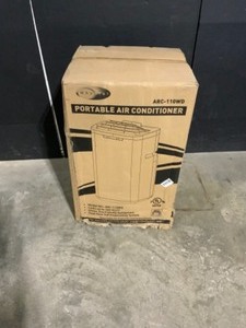Whynter Eco-Friendly 11,000 BTU Dual Hose Portable Air Conditioner with Dehumidifier. See Pictures