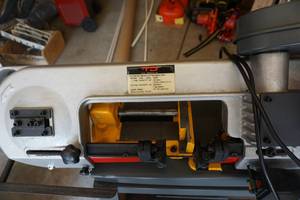 lot 4 image: TD Industrial 4 12 Metal Band Saw