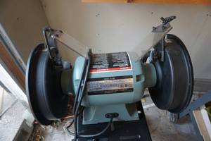 lot 9 image: Delta Model 23-880 Dual Wheel Bench Grinder On Wheeled Stand