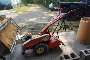 lot 16 image: MTD Yard Machines Power Garden Tiller