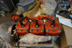 lot 50 image: Polaris Model EC65PL-01 650 3 Cylinder Snowmobile Engine