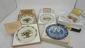 lot 19 image: Two Fifth Avon Anniversary Collectors Plates--Tenth Avon Anniversary Collectors Plate-Fifthteen Avon Anniversary Plate--Avon Indepedence Hall Bicentennial Plate