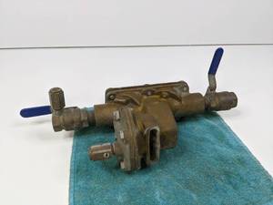 Double Ball Valve System