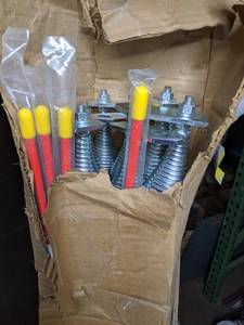 12 Top Mount Fiberglass Hydrant Marker - Steel Bracket