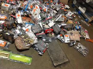 lot 14 image: Huge Mixed Lot of Knobs and Misc Various Conditions, Models, and Sizes See Pictures