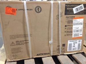 lot 19 image: 18,00017,600 230208-Volt BTU Smart Window Air Conditione with WiFi and Remote in White, ENERGY STAR by GE