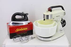 Vintage General Mills Mixer & Sunbeam Iron