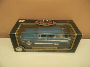 118 SCALE DIE-CAST - ROAD TOUGH 1957 CHEVROLET NOMAD - NEW IN BOX - VERY COOL PIECE - SEE PICTURES