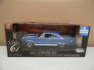 118 SCALE DIE-CAST - HIGHWAY 61 1967 PLYMOUTH GTX - NEW IN BOX - AWESOME - GREAT PIECE - SEE PICTURES