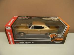 118 SCALE DIE-CAST -  AUTO WORLD AMERICAN MUSCLE 1969 DODGE CORONET RT - NEW IN BOX - AWESOME, GREAT PIECE - SEE PICTURES