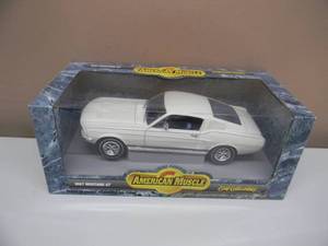 118 SCALE DIE-CAST - AMERICAN MUSCLE 1967 MUSTANG GT - NEW IN BOX - GREAT PIECE - SEE PICTURES