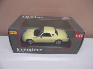 118 SCALE DIE-CAST - MAISTO PREMIERE COLLECTION THUNDERBIRD SHOW CAR - NEW IN BOX - GREAT PIECE - SEE PICTURES