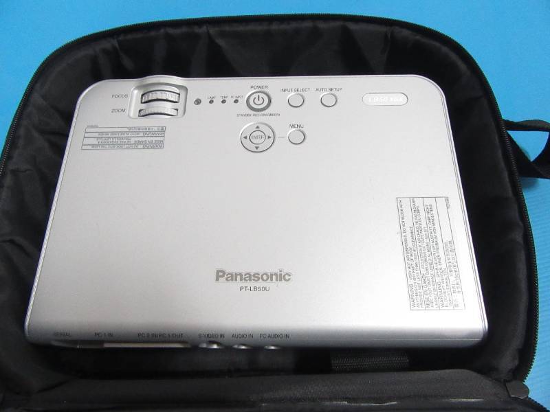 lot 47 image: Panasonic&nbspPT-LB50SU Projector wcase 