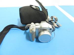 lot 26 image: Canon&nbspPC 1130 Camera wcase 
