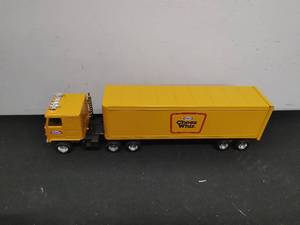 lot 42 image: ERTL Kraft Cheez Wiz Truck and Trailer