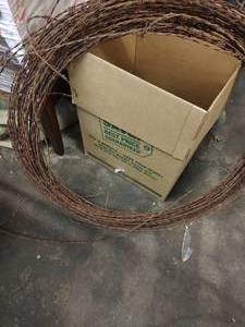 lot 60 image: Barbed Wire