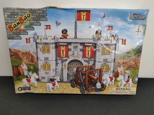 lot 103 image: BanBao Black Sword Lego-Type Toy