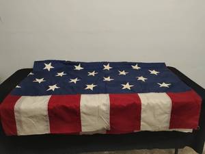 lot 123 image: Large American Flag