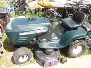 lot 1 image: Craftsman 42 riding lawn mower. 15.5 hp Kohler engine. Manual transmission. Starts, runs & mows. As shown.
