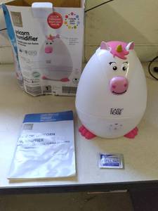 lot 2 image: Unicorn Humidifier .5 Gallon Capaci...