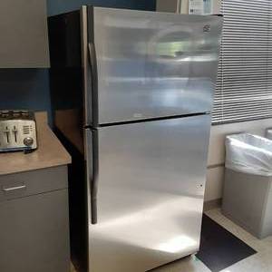 lot 62 image: Stainless Steel Kenmore Refrigerato...