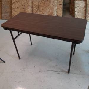 lot 65 image: 4 foot Metal Folding Table. Perfect...