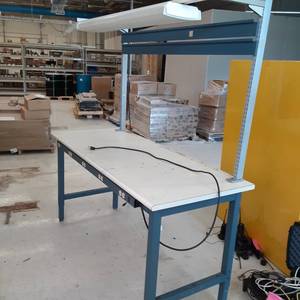 lot 71 image: Heavy Duty Industrial work bench st...