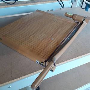 lot 103 image: Heavy Duty Ingento Industrial Style...