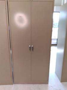 lot 5 image: Tennsco Large Metal Storage Cabinet...