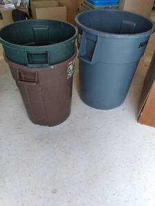 lot 14 image: (3) Commercial Trash Bins See Phot...