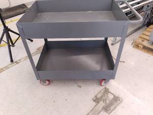 lot 23 image: Little Giant 2 Shelf Heavy Duty Car...