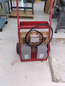 lot 27 image: Welding Cylinder Truck Model #4ZJO5...