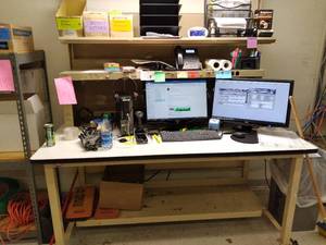 lot 192 image: Large Mobile Work Station 72 x 39...
