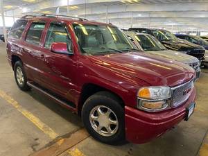 2004 GMC Yukon Denali AWD