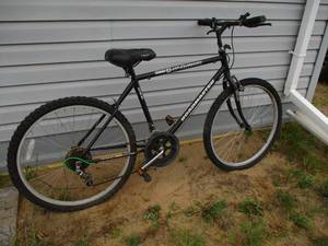 lot 22 image: Roadmaster Mountain Sport Bike