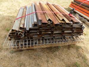 lot 8 image: Steel Racking Parts