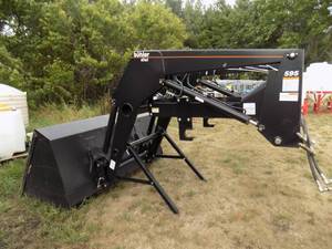 lot 18 image: Buhler Allied 595 Loader & Bucket with Mounting Bracket