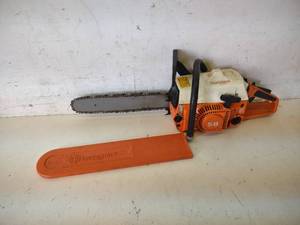 lot 41 image: Husqvarna 50 Chainsaw16 Bar, Has C...