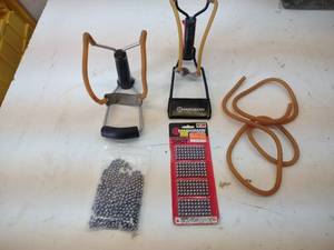lot 77 image: (2) Wrist Rockets with Steel Huntin...