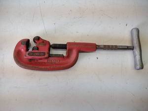 lot 10 image: Ridgid No. 2A Pipe Cutter, 18-2 Ca...