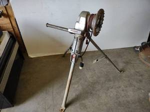 lot 5 image: Ridgid No. 270 Power Pipe Threader ...