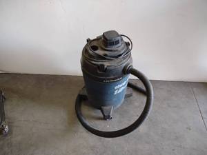 lot 91 image: Shop Vac, 12 gallon, Works...