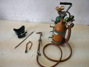 lot 20 image: Uniweld OxyAcetylene Setup with To...