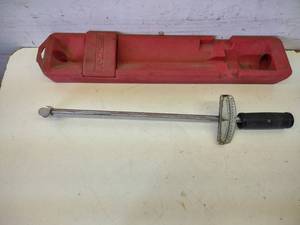 lot 141 image: 38 Torque Wrench...