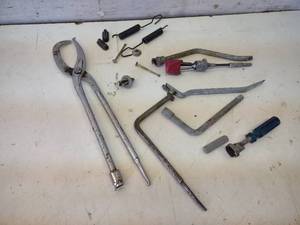 lot 145 image: Brake Tools...