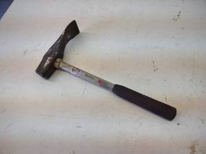 lot 153 image: Ken-Tool Bead Braking Hammer...