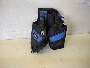 lot 176 image: U.S. Tech Buoyancy Compensating Dev...